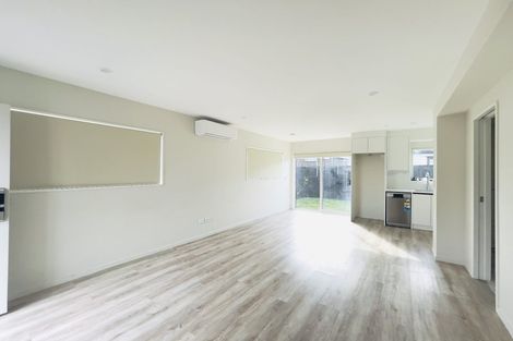 Photo of property in 2/49 Gloucester Road, Manurewa, Auckland, 2102