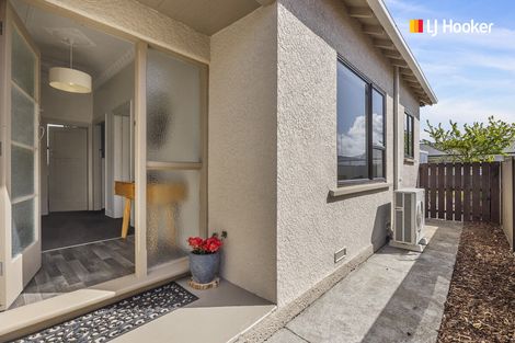 Photo of property in 156 Bay View Road, South Dunedin, Dunedin, 9012