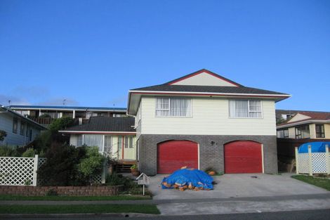 Photo of property in 16 Mossburn Grove, Kelson, Lower Hutt, 5010