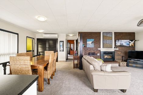 Photo of property in 62 Easther Crescent, Kew, Dunedin, 9012