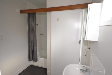 Photo of property in 25f1 Kitchener Terrace, Johnsonville, Wellington, 6037