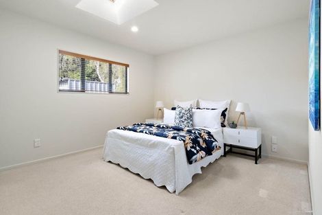 Photo of property in 49a Rehia Road, Massey, Auckland, 0614