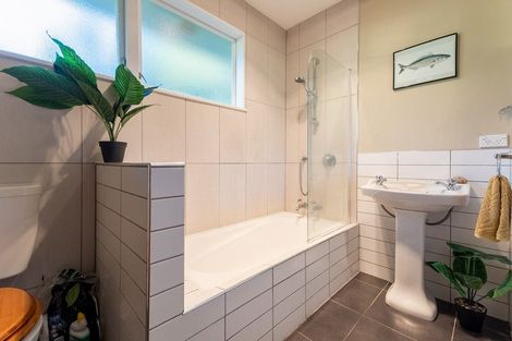 Photo of property in 5 Leinster Avenue, Raumati South, Paraparaumu, 5032