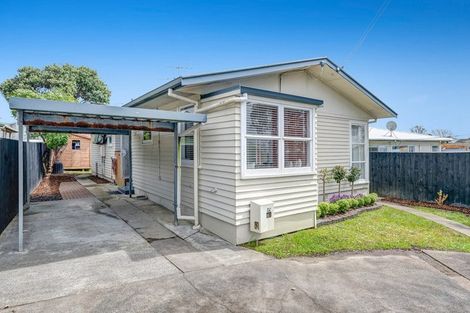 Photo of property in 71b Red Beach Road, Red Beach, 0932