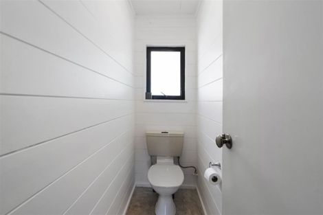 Photo of property in 2/48 Nor'east, Northcross, Auckland, 0632