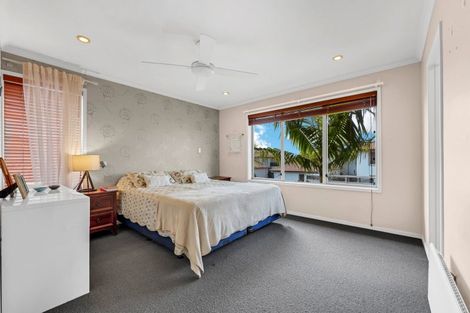 Photo of property in 31 Millennial Way, Orewa, 0931