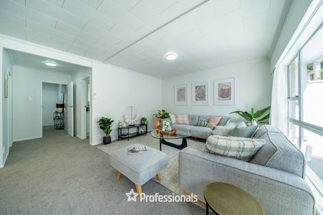 Photo of property in 8b Wai-iti Crescent, Woburn, Lower Hutt, 5010