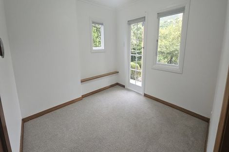 Photo of property in 8 Trelissick Crescent, Ngaio, Wellington, 6035