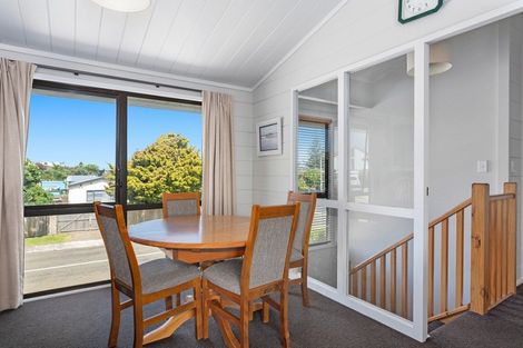 Photo of property in 2/115 Harbour Road, Ohope, 3121