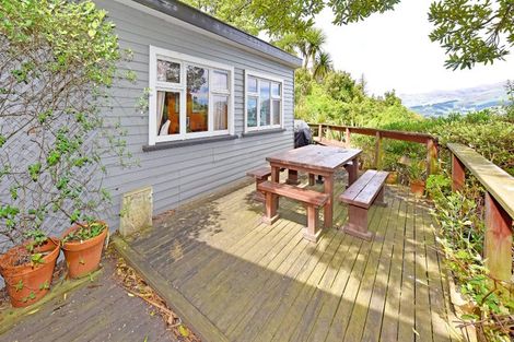 Photo of property in 64 Hawkhurst Road, Lyttelton, 8082