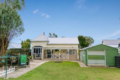 Photo of property in 95 Russell Street, Westport, 7825