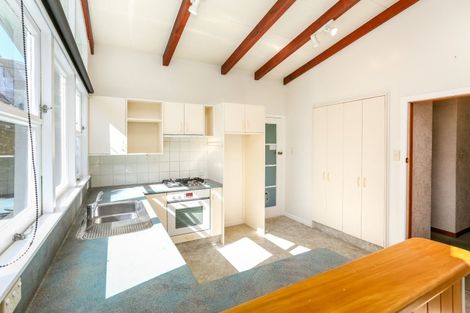 Photo of property in 35a Breakwater Road, Moturoa, New Plymouth, 4310