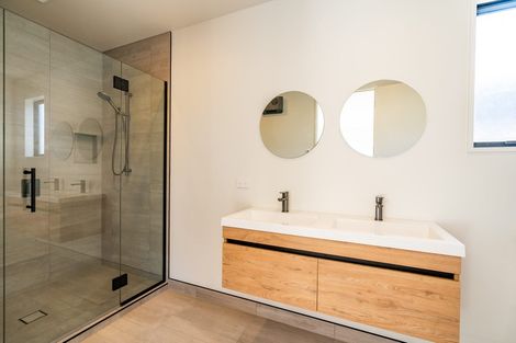 Photo of property in 1 Hamlett Drive, Woodend, 7610