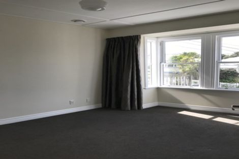 Photo of property in 74 Wright Street, Mount Cook, Wellington, 6021