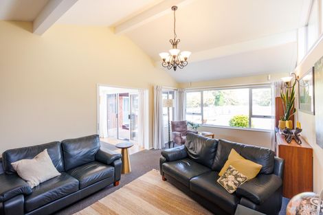 Photo of property in 56 Karina Terrace, Roslyn, Palmerston North, 4414