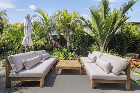 Photo of property in 563 Grenada Street, Papamoa Beach, Papamoa, 3118