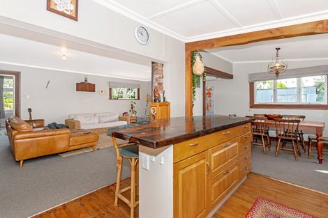 Photo of property in 15 Domain Road, Ormond, Gisborne, 4071