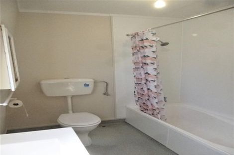 Photo of property in 13b Percy Dyett Drive, Karori, Wellington, 6012