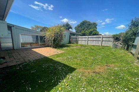 Photo of property in 1/29 Becker Drive, Weymouth, Auckland, 2103