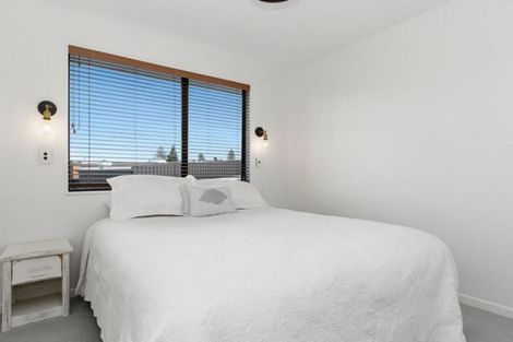 Photo of property in 4 Oceanview Road, Mount Maunganui, 3116