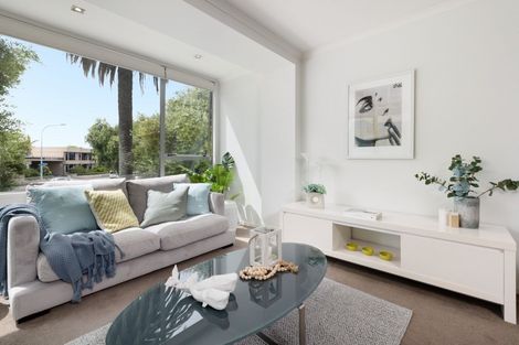 Photo of property in 102/332 Maunganui Road, Mount Maunganui, 3116