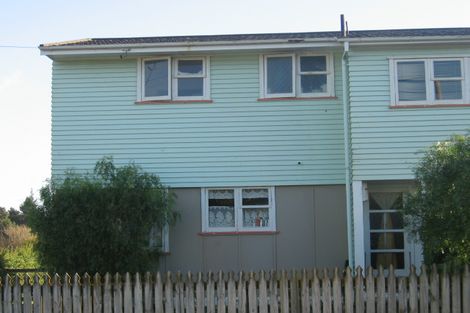 Photo of property in 5- 7 Hazard Grove, Cannons Creek, Porirua, 5024