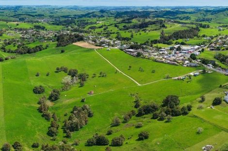 Photo of property in 122 Hurndall Street East, Maungaturoto, 0520