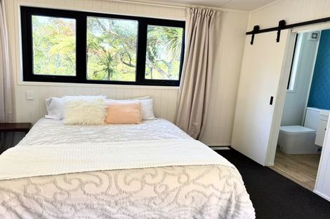 Photo of property in 3 Huia Road, Titirangi, Auckland, 0604