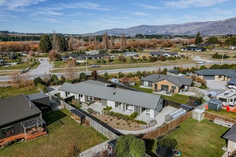 Photo of property in 7 Mallard Street, Albert Town, Wanaka, 9305