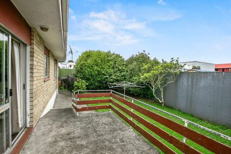 Photo of property in 1/194 Powderham Street, New Plymouth, 4310