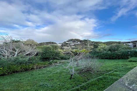 Photo of property in 48 Valley View Road, Glenfield, Auckland, 0629