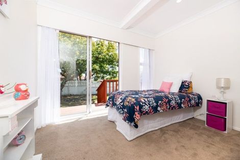 Photo of property in 1/29 Humphrey Kemp Avenue, Henderson, Auckland, 0612
