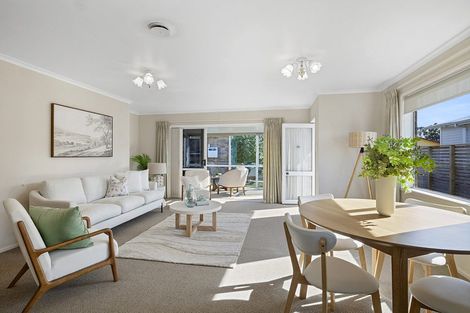 Photo of property in 1/17 Clemow Road, Fitzroy, New Plymouth, 4312