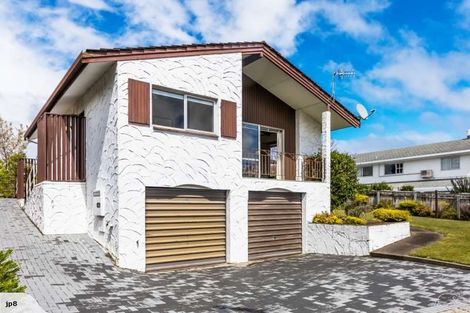 Photo of property in 15 Hilden Place, Hilltop, Taupo, 3330