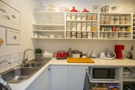 Photo of property in 244 Victoria Avenue, Hokowhitu, Palmerston North, 4410