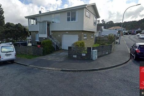 Photo of property in 2 Foyle Street, Island Bay, Wellington, 6023