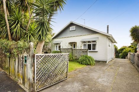 Photo of property in 27 Bonithon Avenue, Moturoa, New Plymouth, 4310