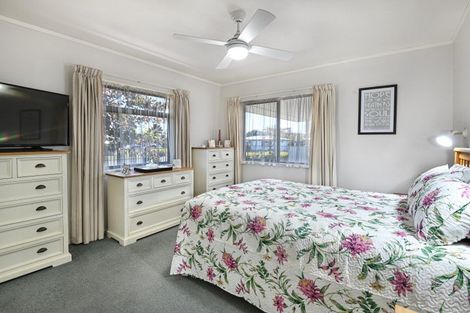 Photo of property in 1 Belgrove Drive, Waipukurau, 4200
