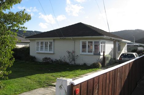 Photo of property in 158 Main Road, Wainuiomata, Lower Hutt, 5014