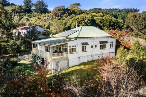 Photo of property in 8 Mount Cecil Road, Moonshine Valley, Porirua, 5381