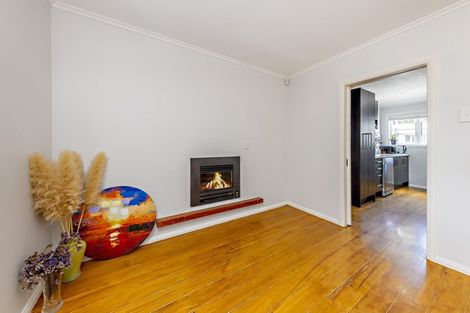 Photo of property in 30a Holland Street, Pukekohe, 2120