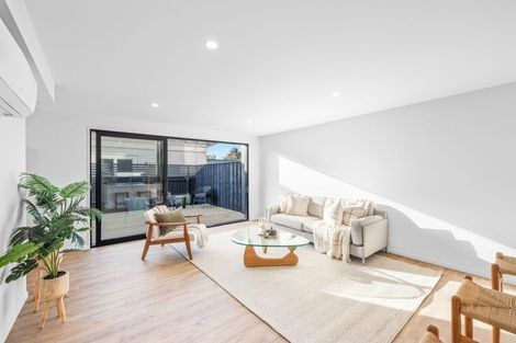 Photo of property in 2/71 Sullivan Avenue, Woolston, Christchurch, 8023