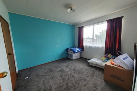 Photo of property in 28 Solar Road, Glen Eden, Auckland, 0602