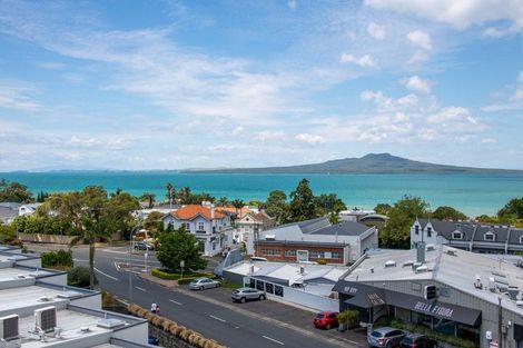 Photo of property in 6/4a The Promenade, Takapuna, Auckland, 0622