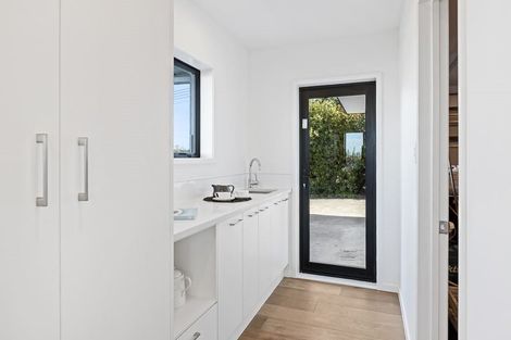 Photo of property in 39 Stanmore Bay Road, Stanmore Bay, Whangaparaoa, 0932