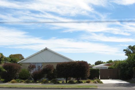 Photo of property in 418 Mairehau Road, Parklands, Christchurch, 8083