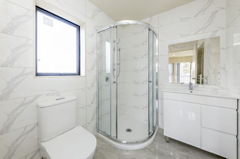 Photo of property in 59a Cedar Heights Avenue, Massey, Auckland, 0614