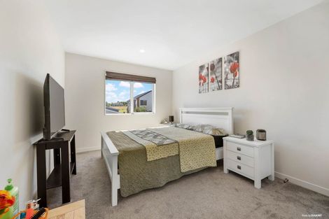Photo of property in 16 Kaipuke Crescent, Gulf Harbour, Whangaparaoa, 0930