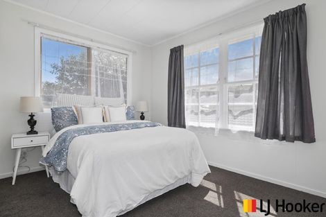 Photo of property in 11 Burndale Terrace, Manurewa, Auckland, 2102