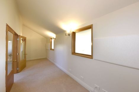 Photo of property in 12 Overdale Drive, Cashmere, Christchurch, 8022